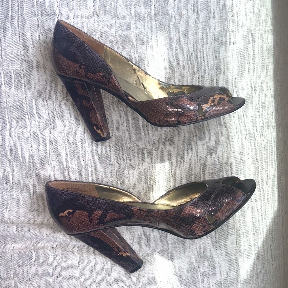 Cute sandal pumps